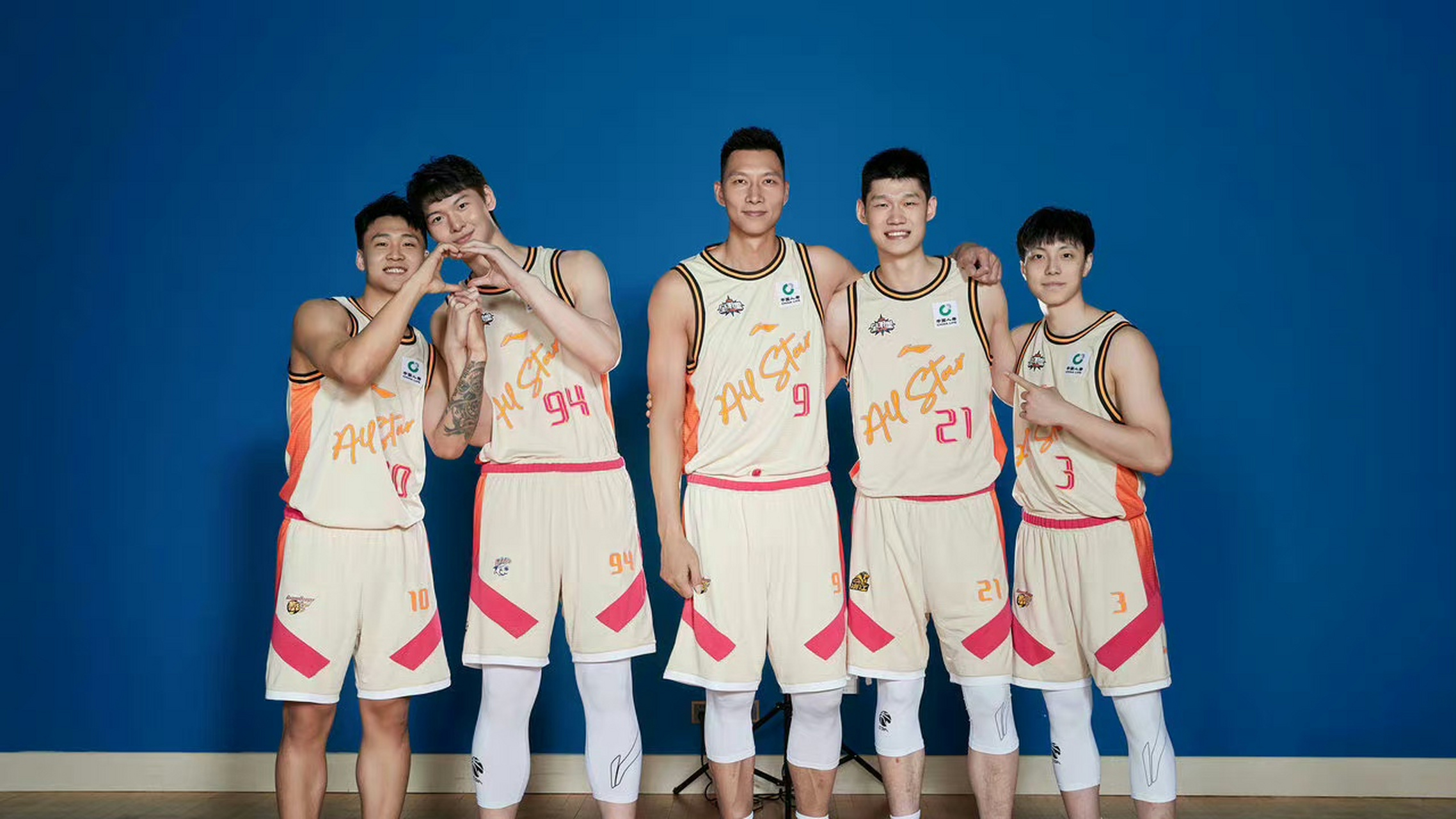 CBA名将对决！易建联迎战郭艾伦，谁能称王？的简单介绍