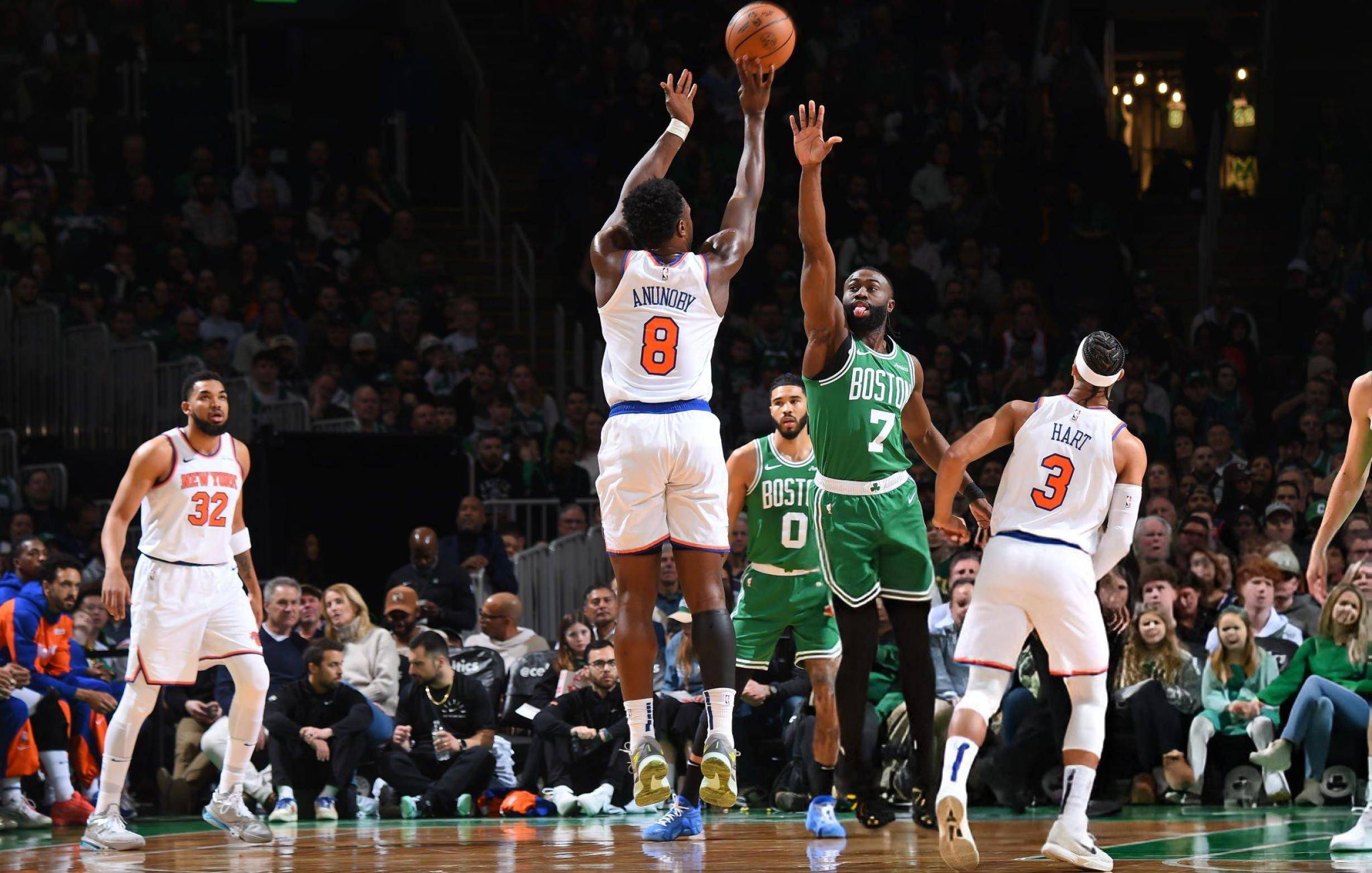 包含尼科助攻尼斯取胜，客场击败斯特拉斯堡的词条